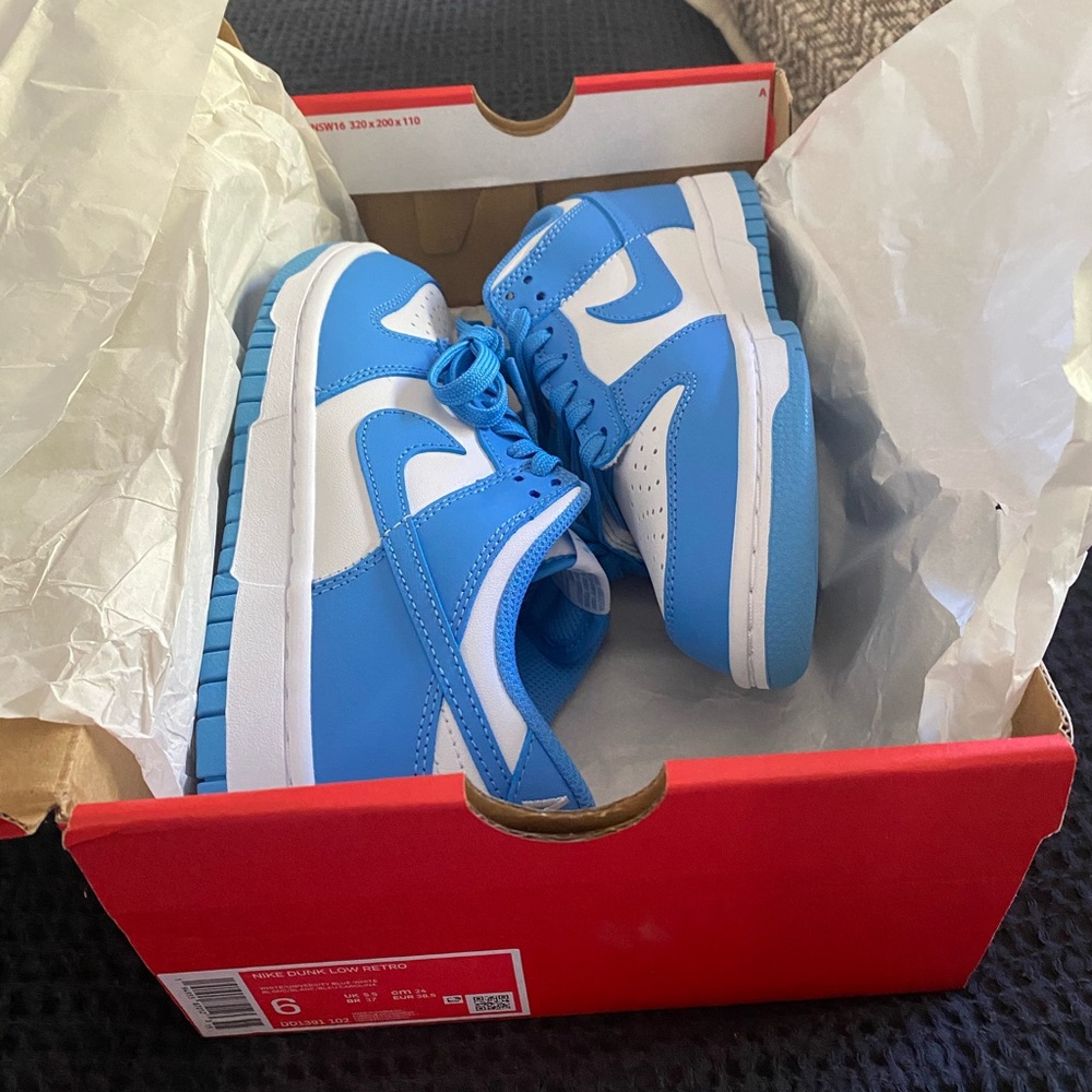 Nike dunk low UNC